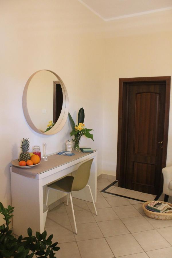 La Melagrana Villa Arenella  Bagian luar foto